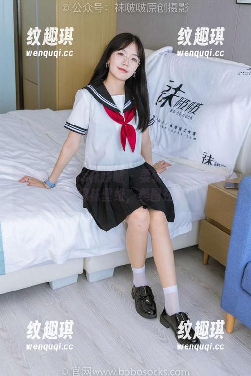 BoBoSocks袜啵啵-瑶瑶 BoBoSocks袜啵啵 - 柔软登场:瑶瑶的白棉袜壁纸,美图在线