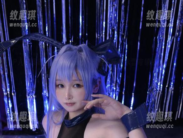 PAKI草莓酱 PAKI草莓酱的纯白cos,穿越了什么冰雪奇缘来升级呢?