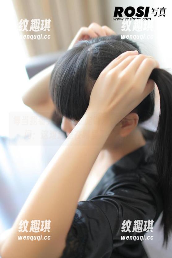 ROSI 每当我看到ROSI的定制灰丝图片,就想问:这难道是在哪里买的魔法丝?