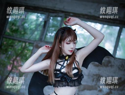 Sakiiii翎柒 修女写真分享:Sakiiii翎柒的创意天马行空,真是让人无语