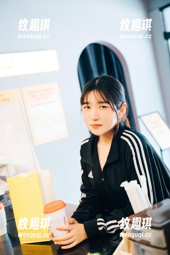 少女之爱写真套餐：Sonson(손손)诠释青春期的糗事