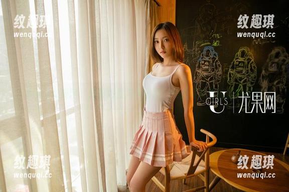 UGirls尤果网-何曼丽 UGirls尤果网 - 把视线投向何曼丽,美足写真里的别样风情!