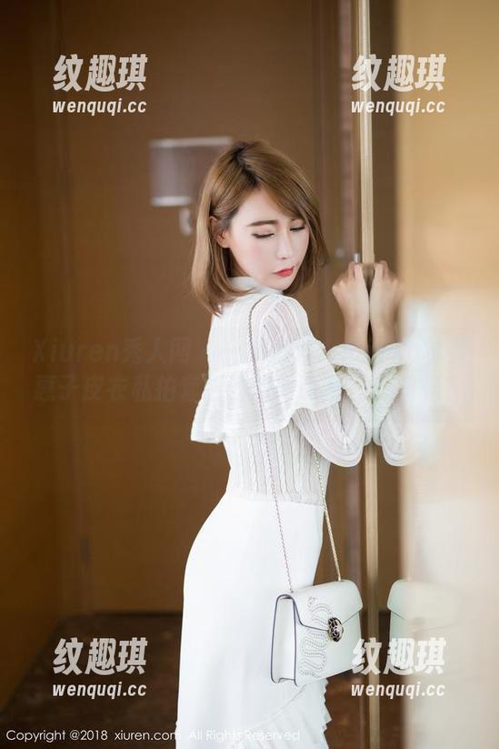 Xiuren秀人网-Mieko林美惠子 Xiuren秀人网 - 一场邂逅:Mieko林美惠子皮衣私拍套图的微妙诱惑,想看吗?