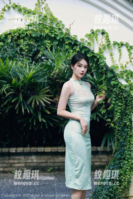 Xiuren秀人网 - 连衣裙里的故事，周美美alicia无圣光状态下的图包直击心灵！