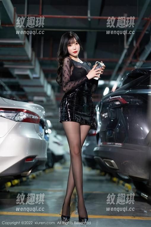 Xiuren秀人网 - 肉丝我看过：安然Maleah最新写真，可能不仅仅是吃的，还得想想别的…哈哈！