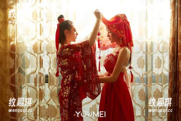 YouMi尤蜜荟-YOYO优优 YouMi尤蜜荟 - YOYO优优的连衣裙图集:发现那条裙子只需一瞥就能陶醉的瞬间,非得放大来看了!