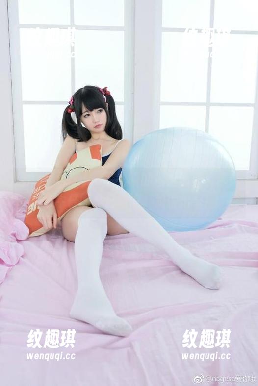 nagisa魔物喵 坐稳!nagisa魔物喵的私拍图集带你体验牛仔的夏日清凉,稳得出奇!