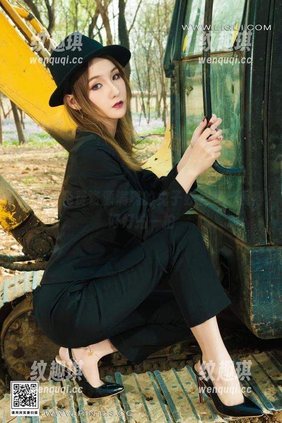 丽柜 - 免费资源满满的兔子办公室，我得好好拍一拍