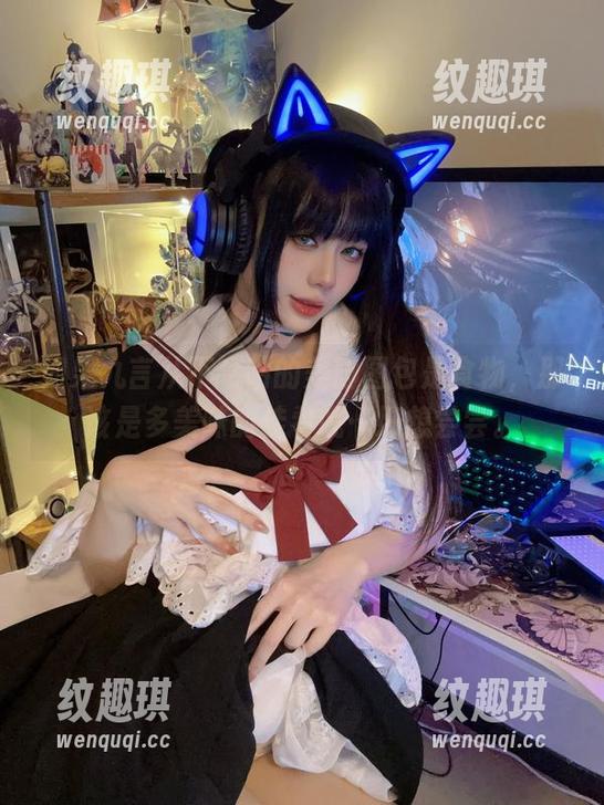 九言从不咕咕 如果九言从不咕咕的美脚图包是食物,那该是多美味的佳肴呢…好想尝尝。