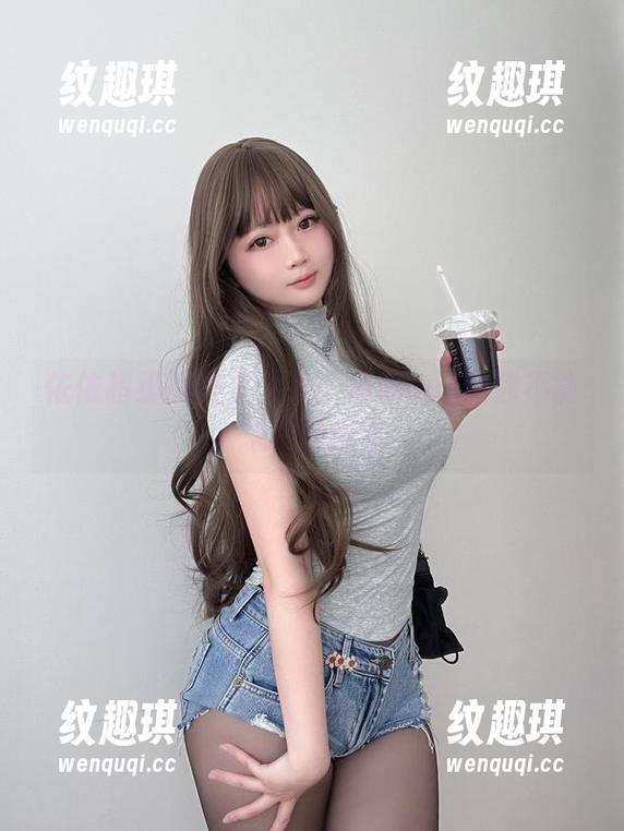 依依超级懒 依依超级懒美足大战:最新cos让你不能忽视的细节