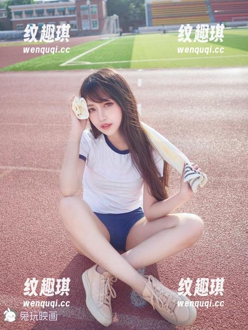 兔玩映画私拍图集：在这灰色天空里，我看到了意外的光