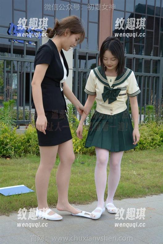 初夏女神-点点 初夏女神 - 温柔也能波澜起伏?点点的写真,让人一看就想再看一遍!