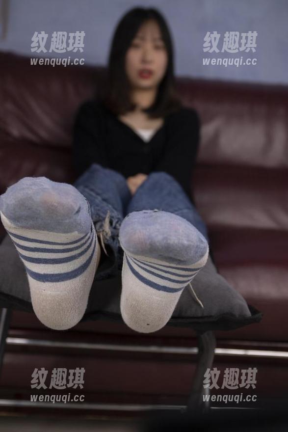 南国足艺-静儿 南国足艺 - 如果温柔能发光,静儿的美图肯定会照亮整个房间。