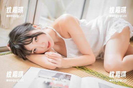 周叽是可爱兔兔 高级白的jk,周叽是可爱兔兔化身雪中仙女,别人是雪天冻得瑟瑟发抖,她是记得换袜子的那种!