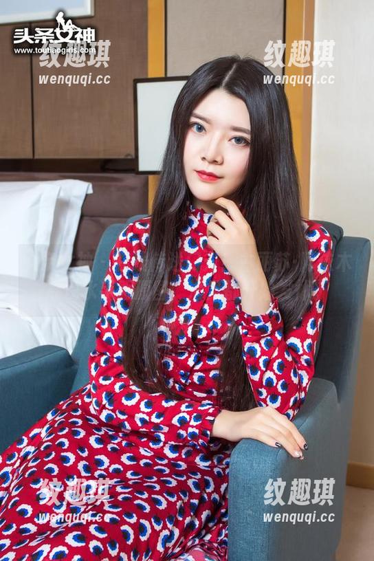 头条女神 - 在线传送门开！古丽苏·阿依木展现水手服原图，海风都开始发怵。