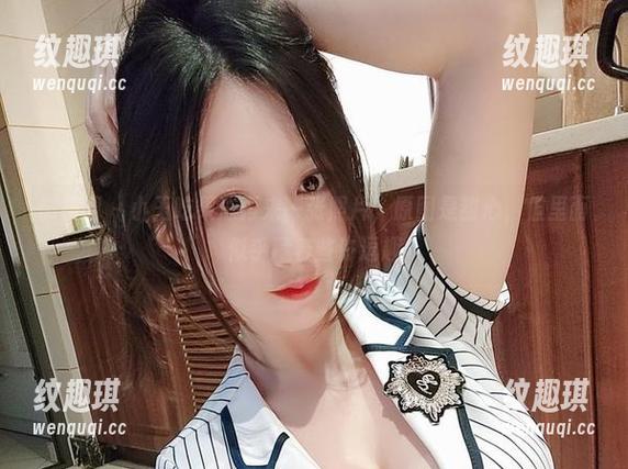 小玉吃果冻 微密圈 - 小玉吃果冻再来一张照片,原图是甜心,但里面似乎藏着些许逗趣