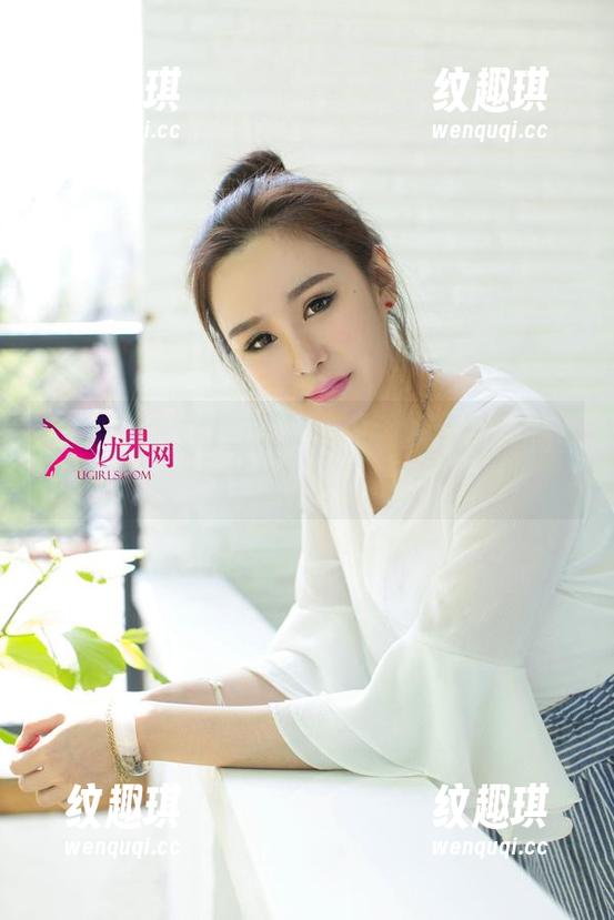 尤果网-仙妮 尤果网 - 看了仙妮的美脚定制图片,这腿型让我好想换新鞋!