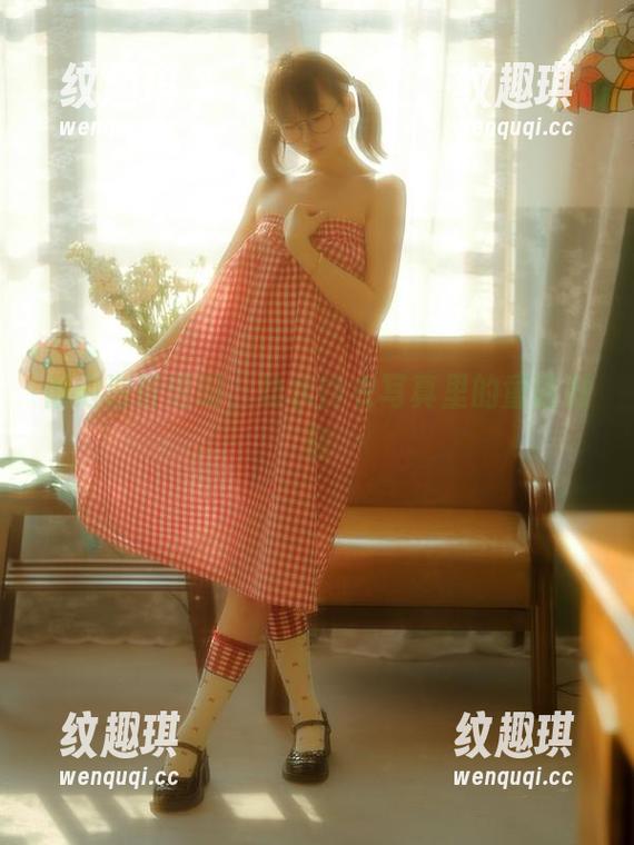 像泡泡般透明，幼水铃衣写真里的童话时刻