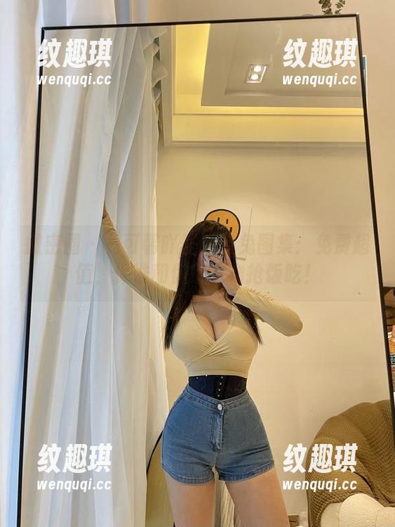 是可馨吖 微密圈 - 是可馨吖圣诞兔兔图集:免费超值,保准和你家宠物抢饭吃!