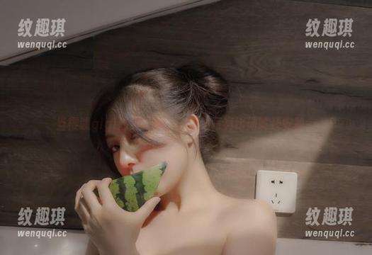 当樱晚gigi遇见“静”：这组写真比闭嘴还安静。