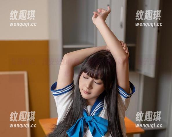 浅安安 私房黑色,浅安安的作品,看得人想了好多,脑子里好像正在开小会。