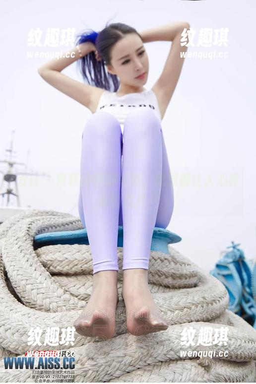 爱丝-索菲 爱丝 - 索菲的制服写真,想想都让人心痒痒的照片~