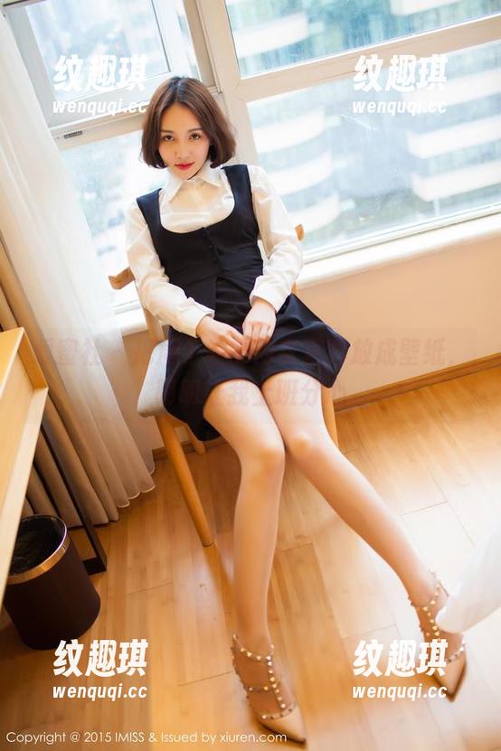 爱蜜社-周于希 爱蜜社 - 把周于希的内衣写真放成壁纸,明明让我上班分心