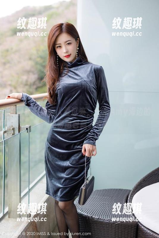 爱蜜社-艾米Amy 爱蜜社 - 眼尖人看过来,艾米Amy海边的免费图包藏了啥?
