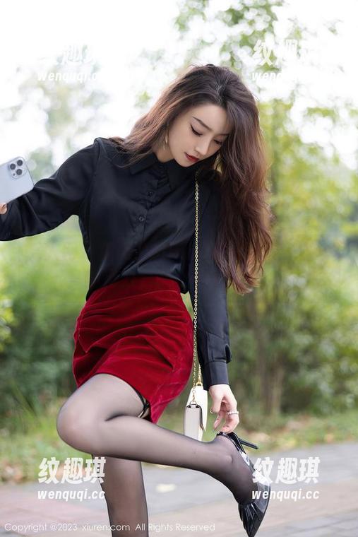 秀人网-糯美子Mini 秀人网 - 糯美子Mini的高清合集:白丝的魔力,令人不禁脑补!