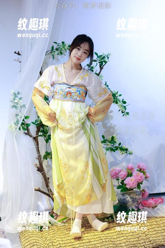 绮梦摄影-小艺 绮梦摄影 - 高清遇上小艺,图包里满是温柔画风——好像每一张都在给我发消息。