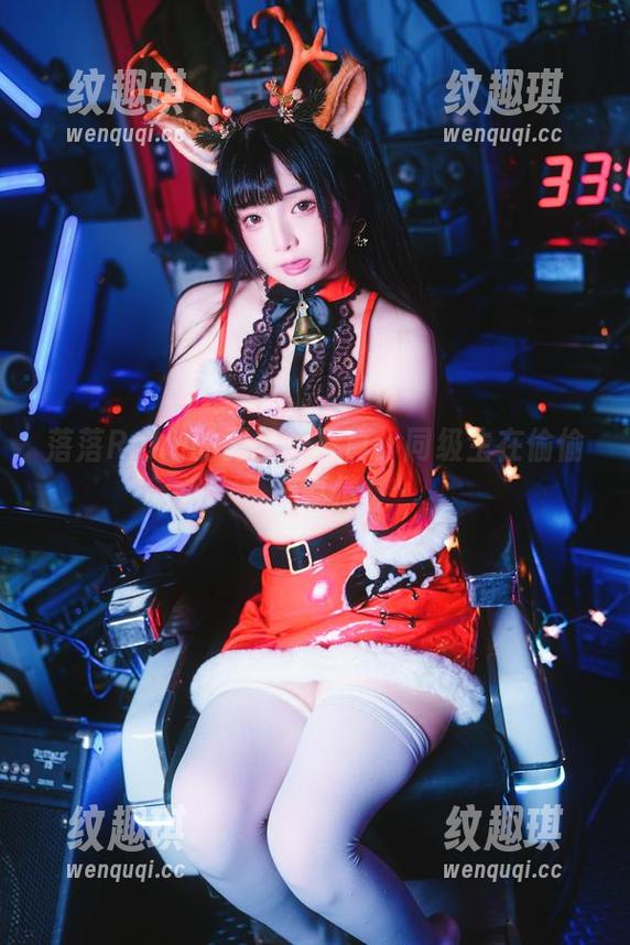 落落Raku 落落Raku的无圣光写真:同级生在偷偷搞事情