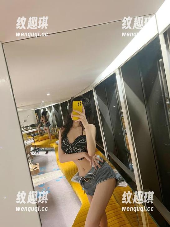 葛征 微密圈 - 葛征的网袜奇遇记:一场意外的写真图册之旅