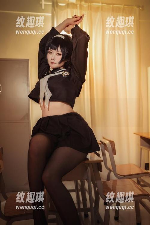 贞子蜜桃 贞子蜜桃玩转汉堡店员,最新图库带你看不一样的她