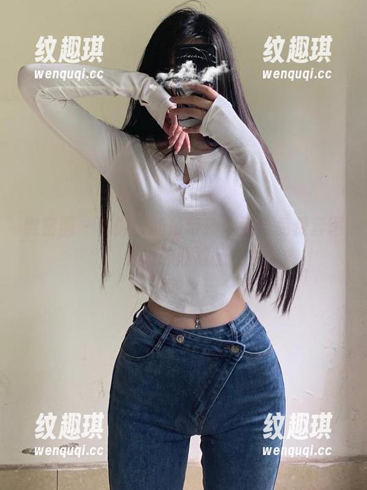 陈佩奇 微密圈 - 陈佩奇的吊带,火速抢免费套图,看她的潮流随性!