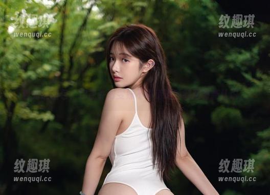 雯妹不讲道理 看完这图包,你或许对雯妹不讲道理的制服有新认识。