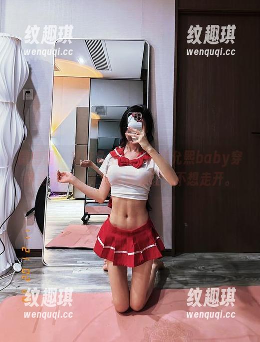 微密圈 - 这灰色后妈裙被黎允熙baby穿得妥妥的，资源高清得让人不想走开。